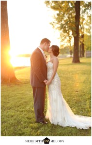 Little Rock Wedding Photographers | Park on the River Wedding